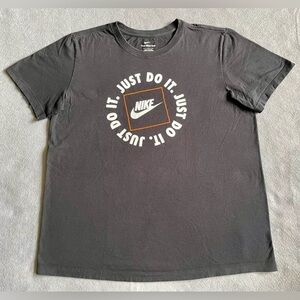 Nike Just Do It Men’s Black T-Shirt Size Large